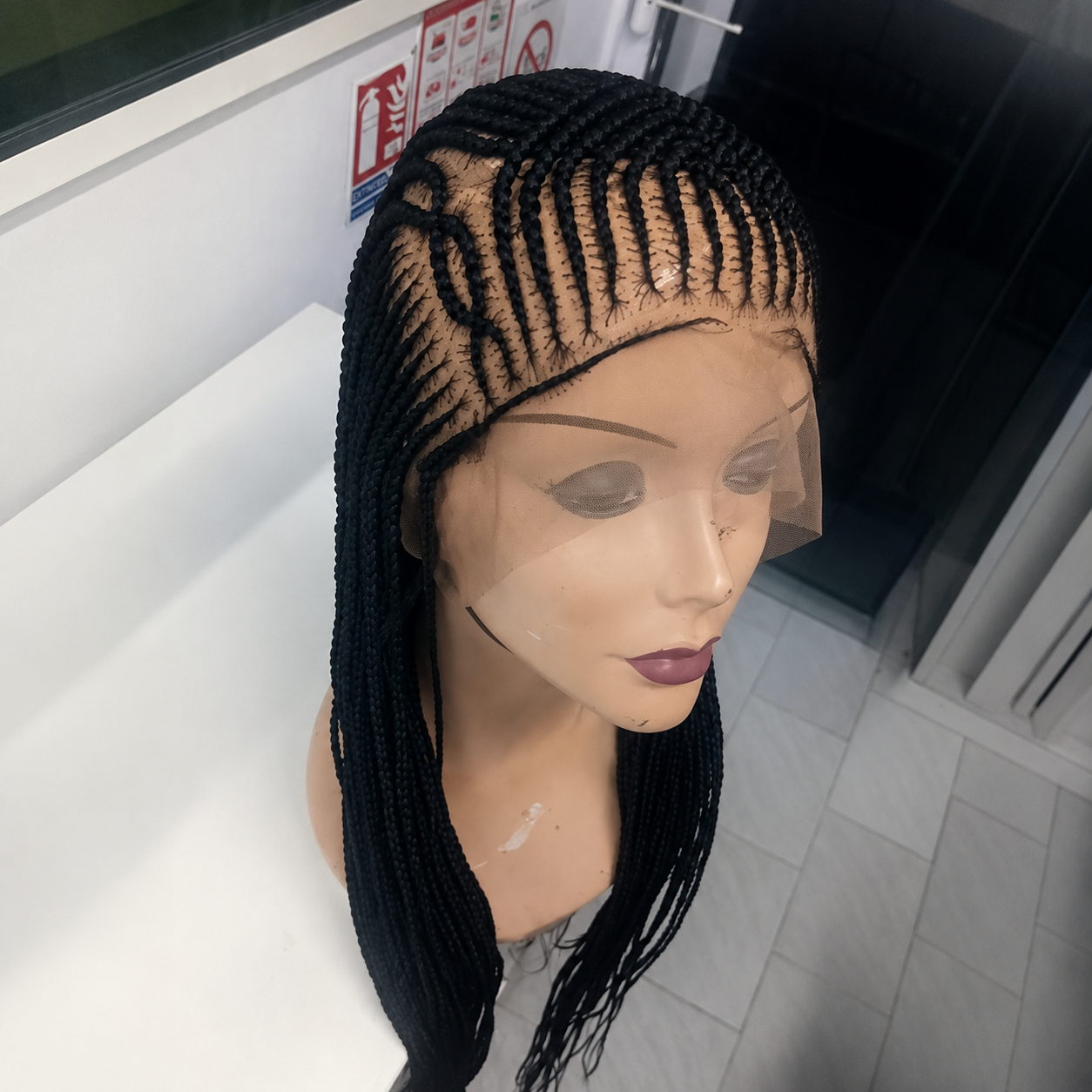 Perruque Tressée Africaine Lace Front Premium – Tresses Longues Noires