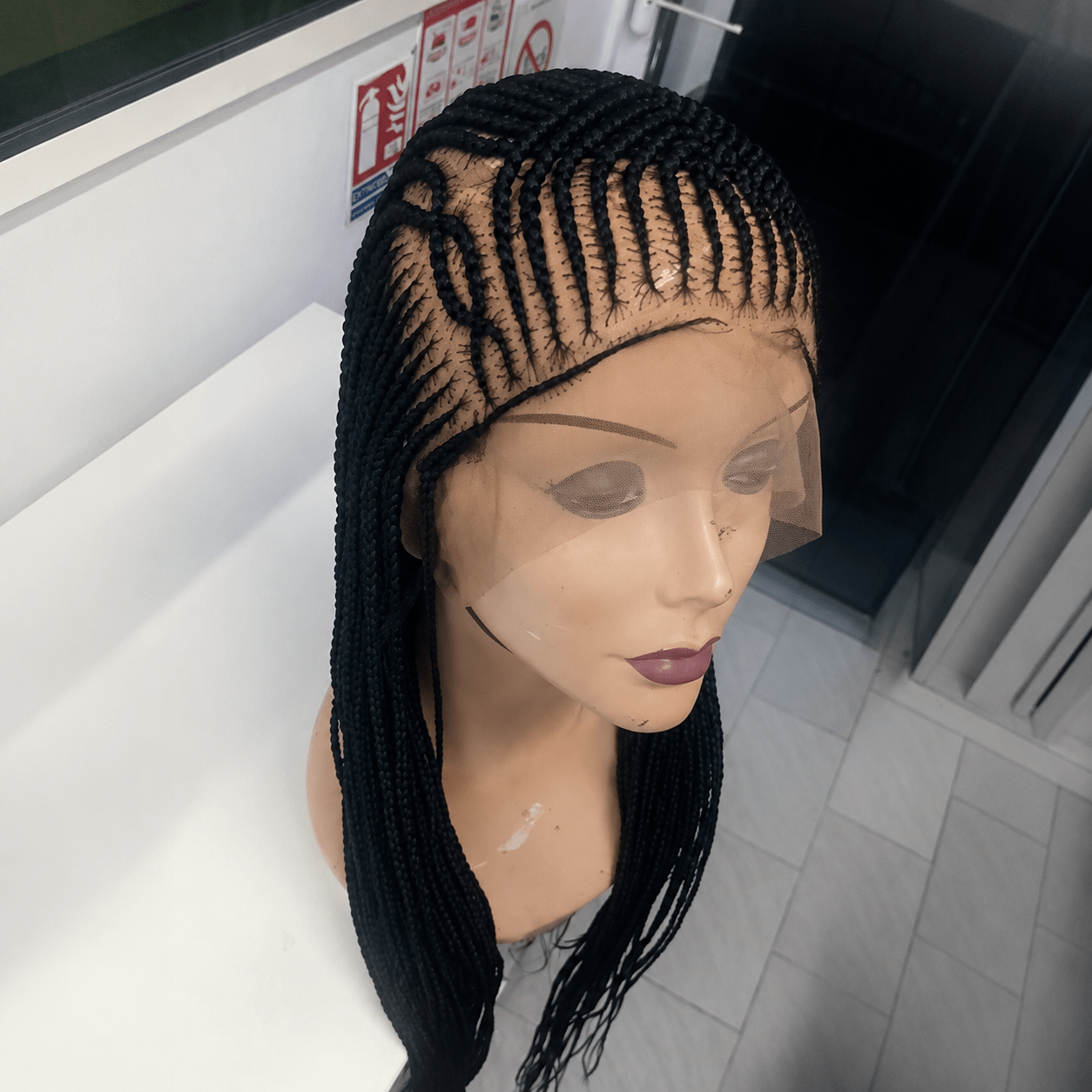 Perruque Tressée Africaine Lace Front Premium – Tresses Longues Noires | Tata Hair Cosmetic